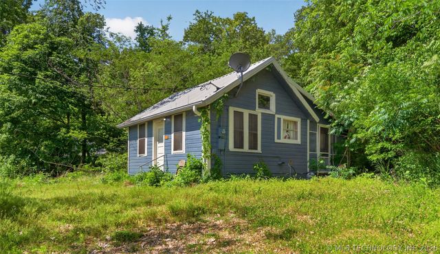 9207 N 447 Road, Spavinaw, OK 74366