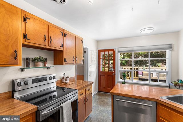 107 SNYDER LN, Springfield, PA 19064
