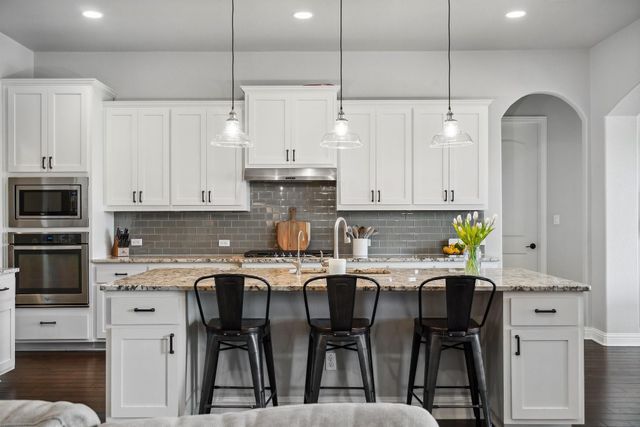 273 Ranch Ridge DR, Dripping Springs, TX 78620