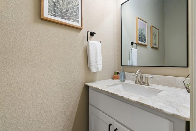 273 Ranch Ridge DR, Dripping Springs, TX 78620