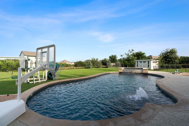 273 Ranch Ridge DR, Dripping Springs, TX 78620