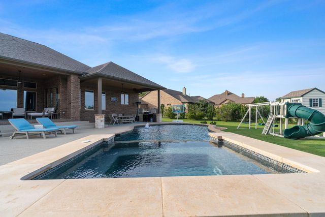 273 Ranch Ridge DR, Dripping Springs, TX 78620