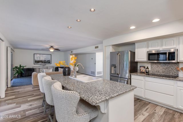 3122 E ROSE Lane, Phoenix, AZ 85016