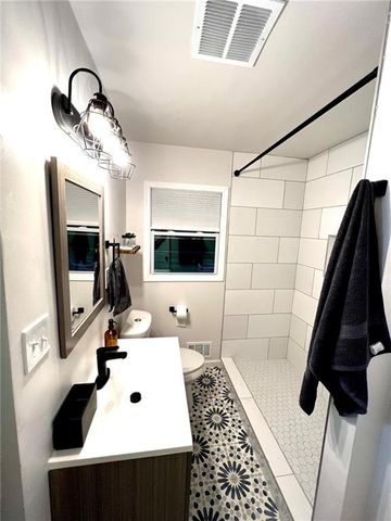 695 Kennesaw SE Drive, Smyrna, GA 30080