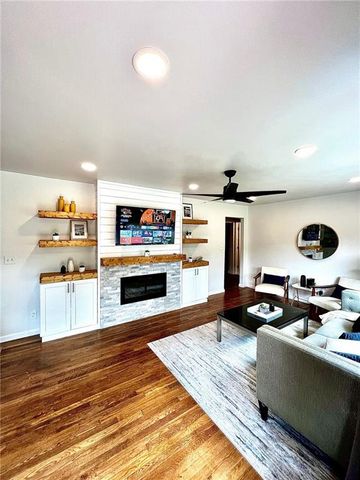 695 Kennesaw SE Drive, Smyrna, GA 30080