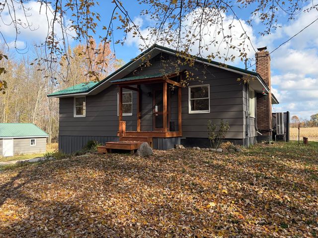 16300 Mcclure Avenue NE, Sand Lake, MI 49343