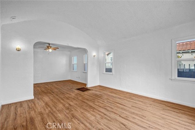 914 E 83rd, Los Angeles, CA 90001