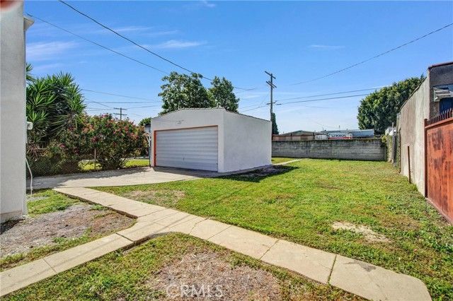 914 E 83rd, Los Angeles, CA 90001