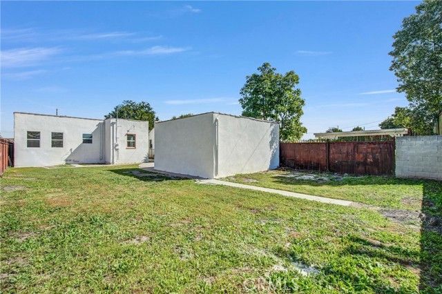 914 E 83rd, Los Angeles, CA 90001