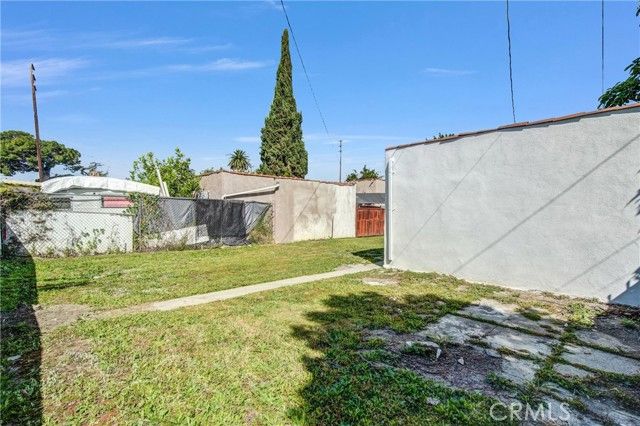 914 E 83rd, Los Angeles, CA 90001