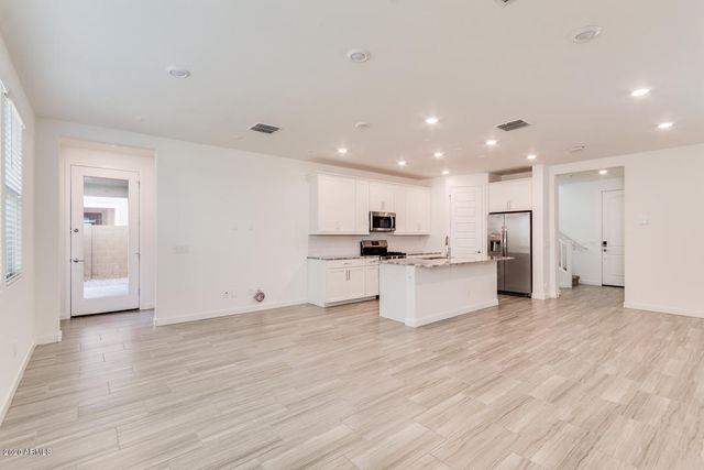 1070 E Marlin Drive, Chandler, AZ 85286