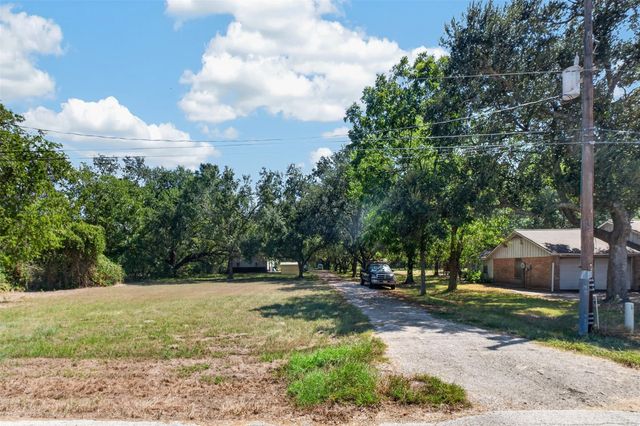 2713 Mazen Road, Rosenberg, TX 77471