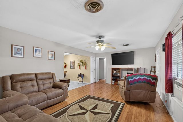 2713 Mazen Road, Rosenberg, TX 77471