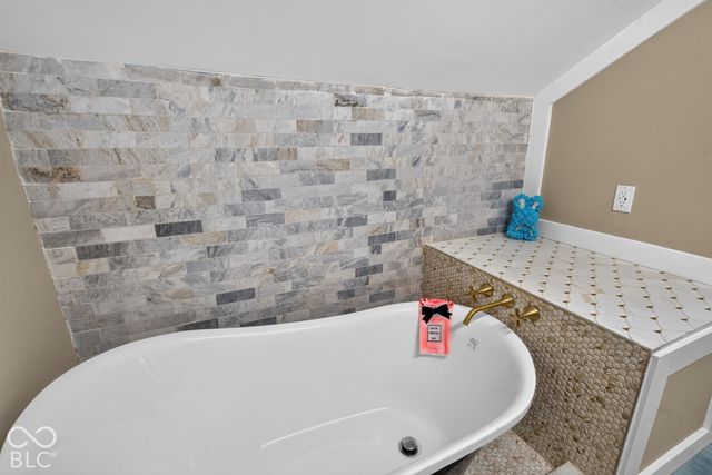 20 Woodland Drive, Indianapolis, IN 46201