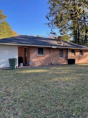 736 Wen-le Drive, Sumter, SC 29150