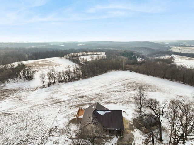 6851 Dugway Road, Ridgeway, WI 53582