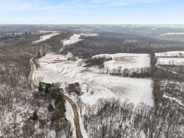 6851 Dugway Road, Ridgeway, WI 53582