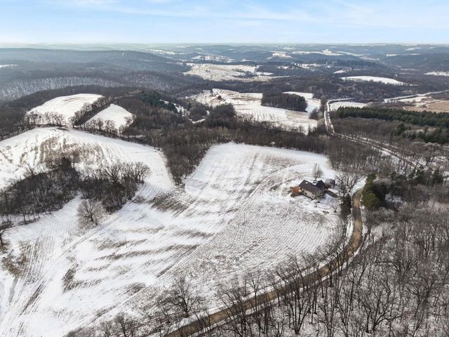 6851 Dugway Road, Ridgeway, WI 53582