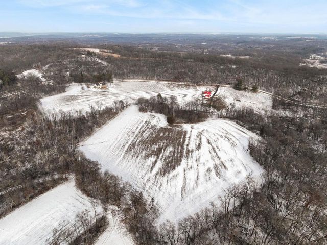 6851 Dugway Road, Ridgeway, WI 53582