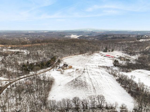 6851 Dugway Road, Ridgeway, WI 53582