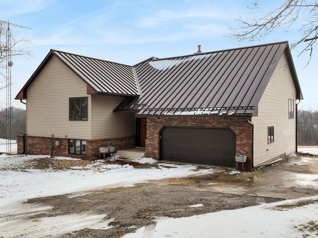 6851 Dugway Road, Ridgeway, WI 53582