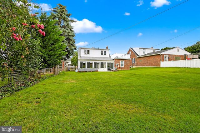 2015 STANTON ST, York, PA 17404