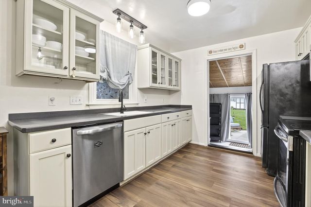 2015 STANTON ST, York, PA 17404