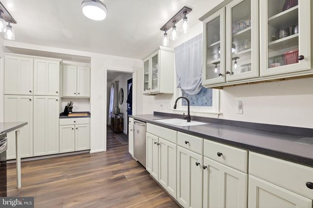 2015 STANTON ST, York, PA 17404