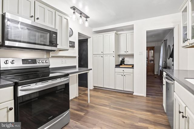 2015 STANTON ST, York, PA 17404