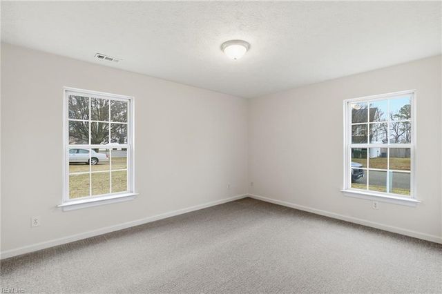 82 Red Robin TURN, Hampton, VA 23669