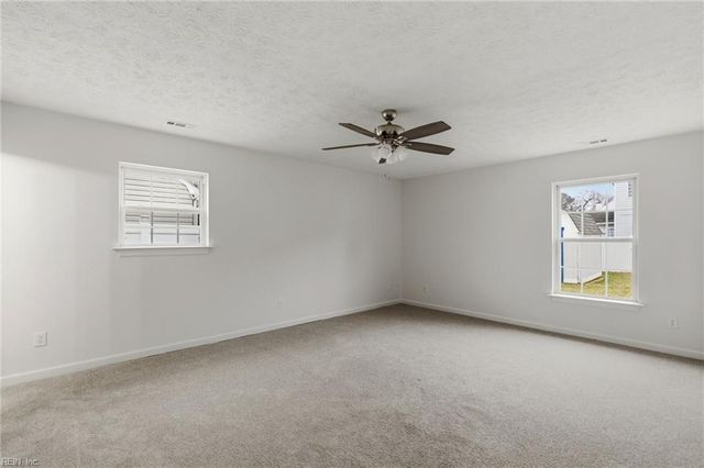 82 Red Robin TURN, Hampton, VA 23669