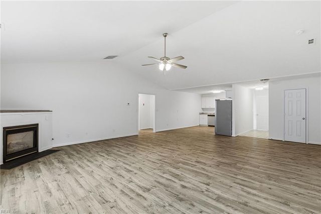 82 Red Robin TURN, Hampton, VA 23669