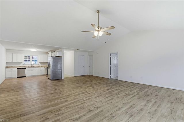 82 Red Robin TURN, Hampton, VA 23669