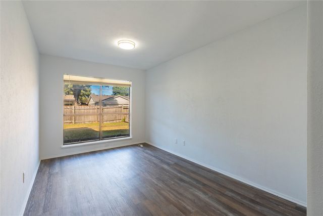 2913 Landershire Lane, Garland, TX 75044