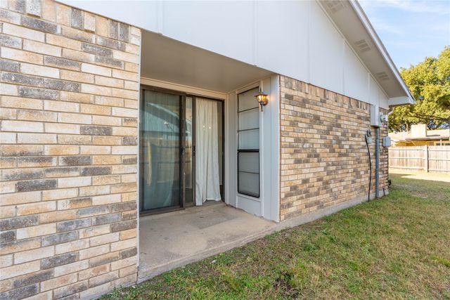 2913 Landershire Lane, Garland, TX 75044