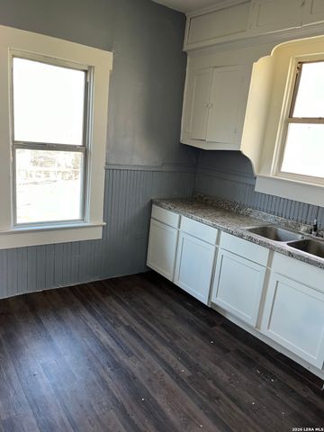 803 PIEDMONT AVE, San Antonio, TX 78210