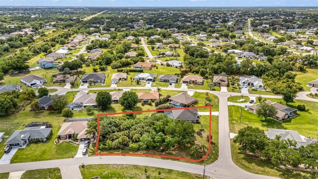 Image 27 of property listing at 27375 PASTO DRIVE, Punta Gorda, FL 33983