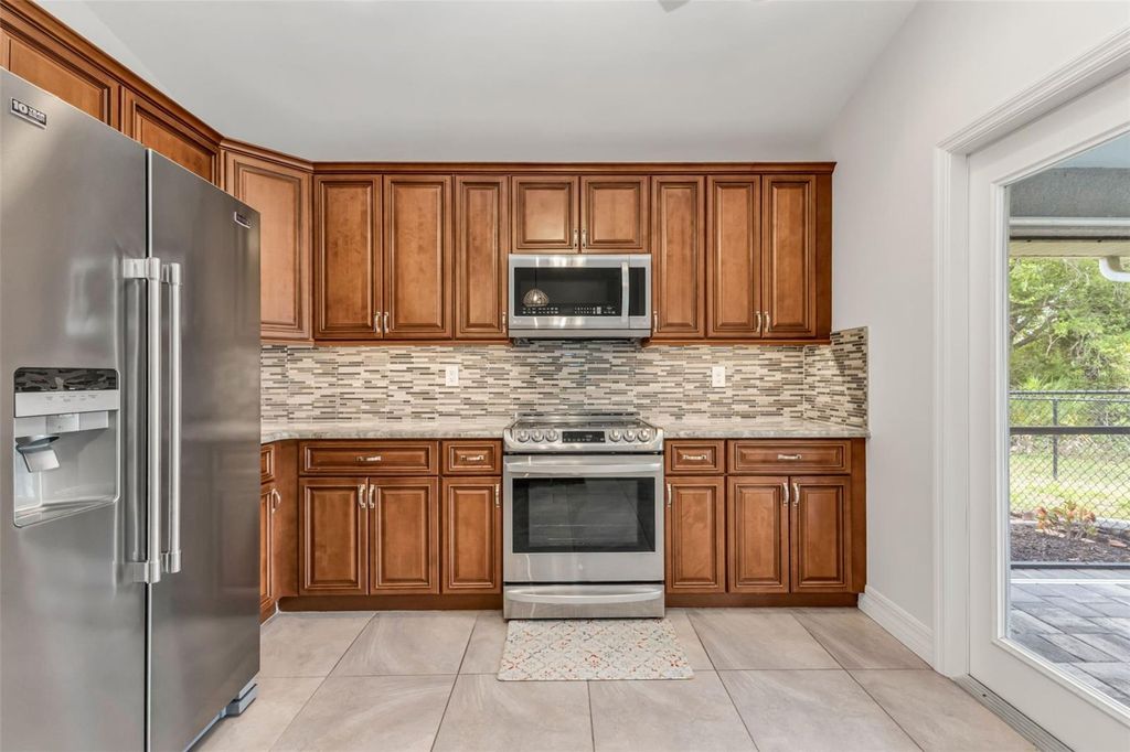 Image 9 of property listing at 27375 PASTO DRIVE, Punta Gorda, FL 33983