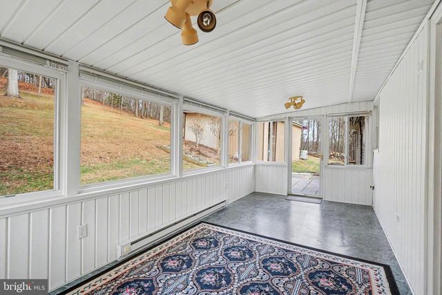 5680 CRONE RD, Dover, PA 17315