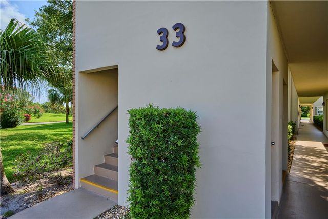 33 Vista Gardens Trail 204, Vero Beach, FL 32962