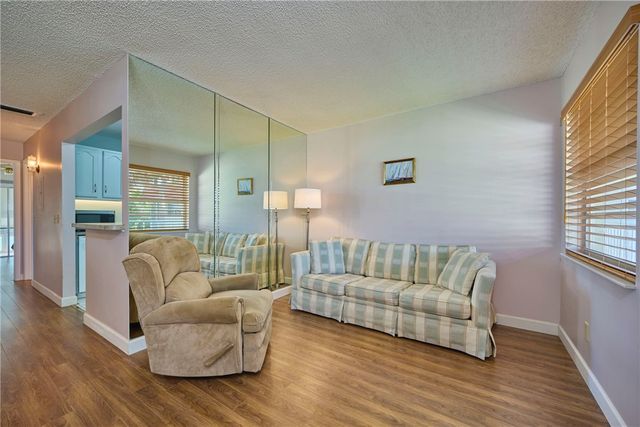 33 Vista Gardens Trail 204, Vero Beach, FL 32962