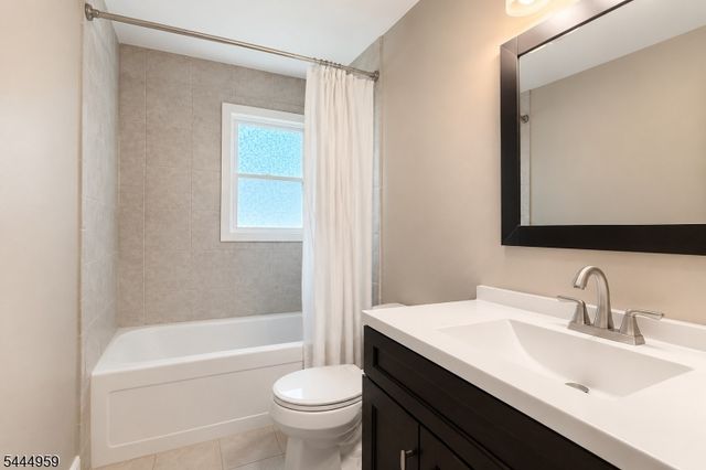303 Cherry Valley Road, Montgomery Twp., NJ 08540