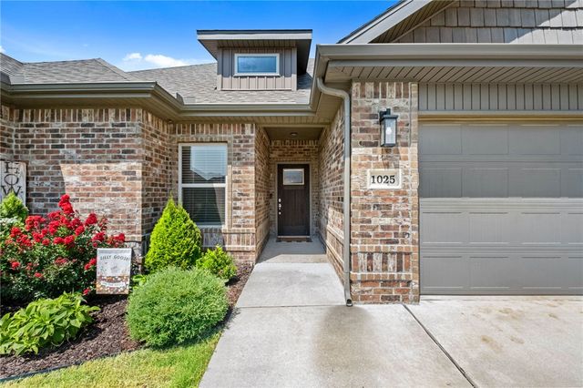 1025 Tracey Lane, Pea Ridge, AR 72751