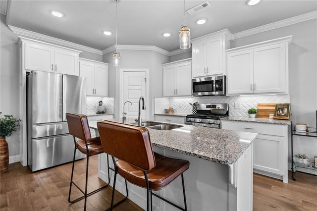 1025 Tracey Lane, Pea Ridge, AR 72751