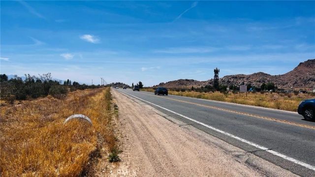4 Highway 18, Apple Valley, CA 92308