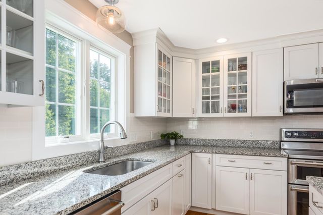 50 Laredo Lane, Rochester, NH 03868