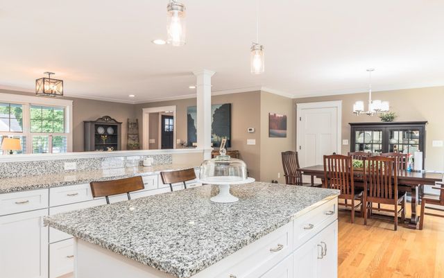 50 Laredo Lane, Rochester, NH 03868