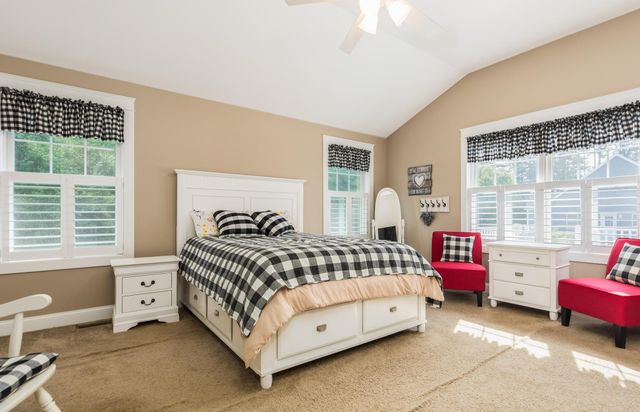 50 Laredo Lane, Rochester, NH 03868
