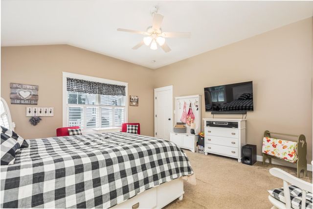 50 Laredo Lane, Rochester, NH 03868