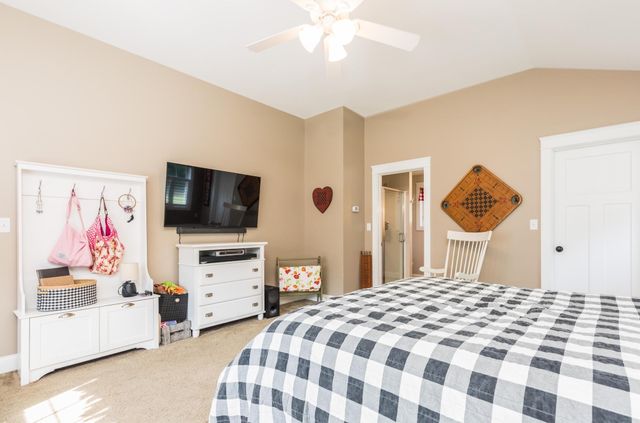 50 Laredo Lane, Rochester, NH 03868